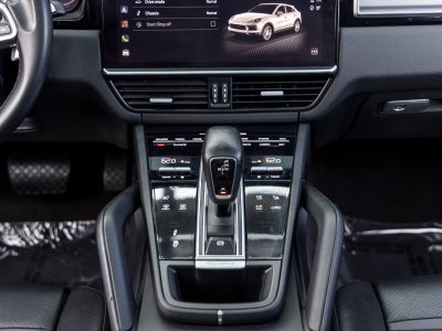 2022 Porsche Cayenne Cayenne Coupe Platinum Edition