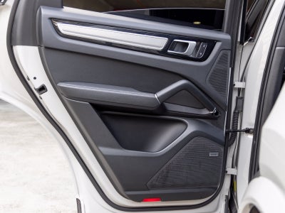 2022 Porsche Cayenne Cayenne Coupe Platinum Edition