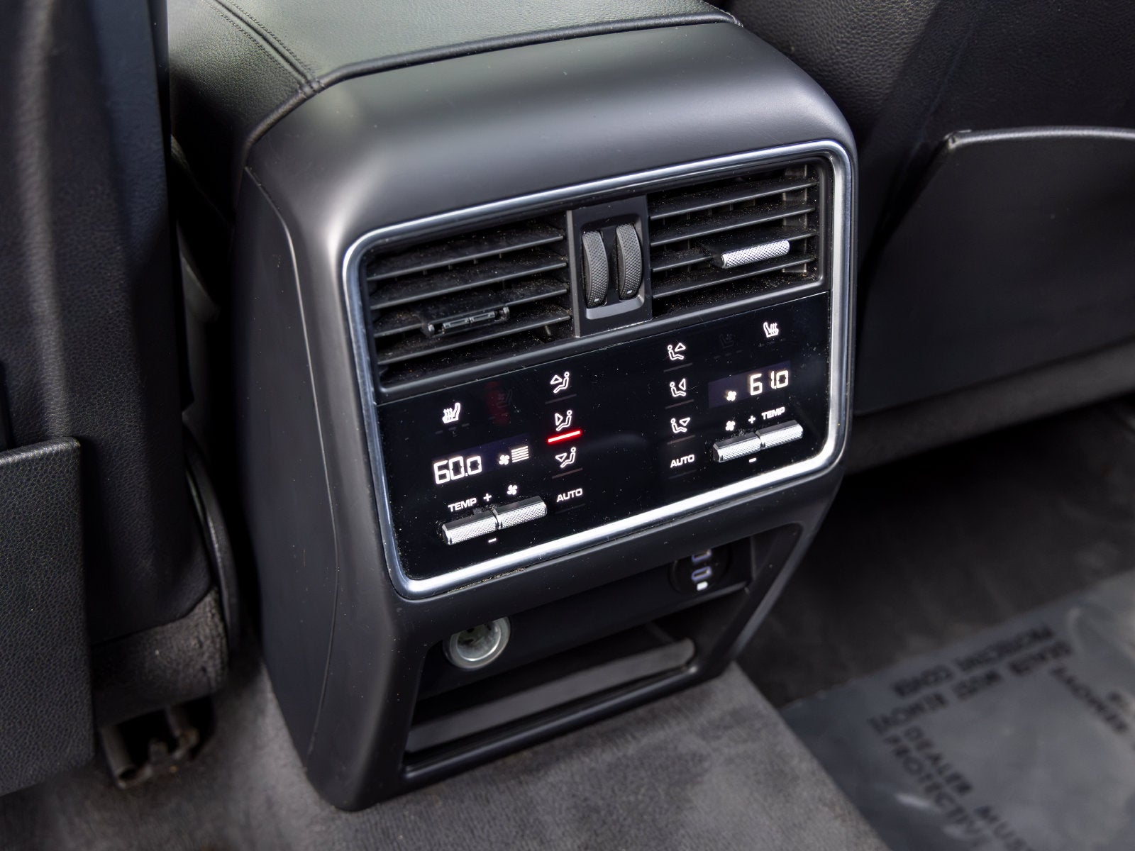 2022 Porsche Cayenne Cayenne Coupe Platinum Edition
