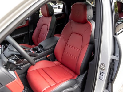 2026 Porsche Cayenne Coupe