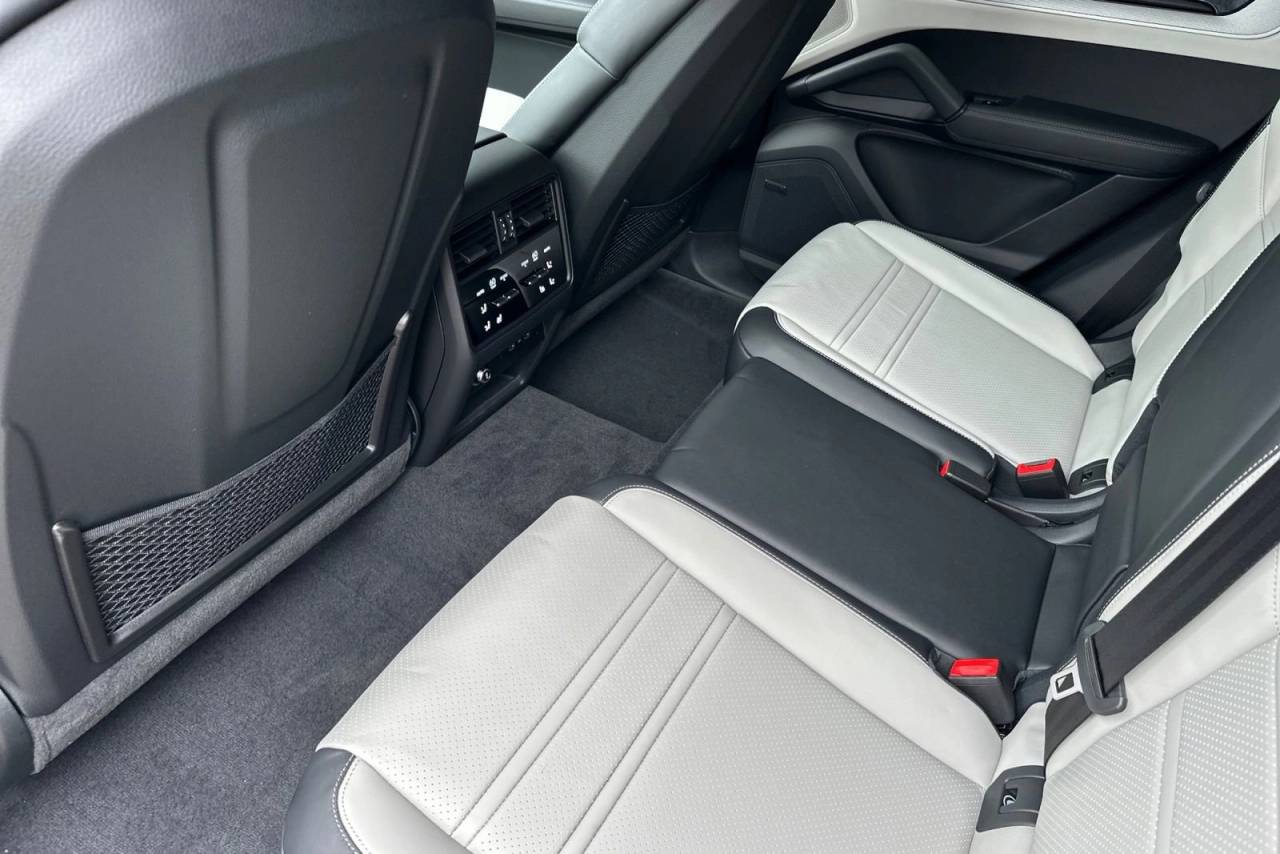 2026 Porsche Cayenne Cayenne Coupe