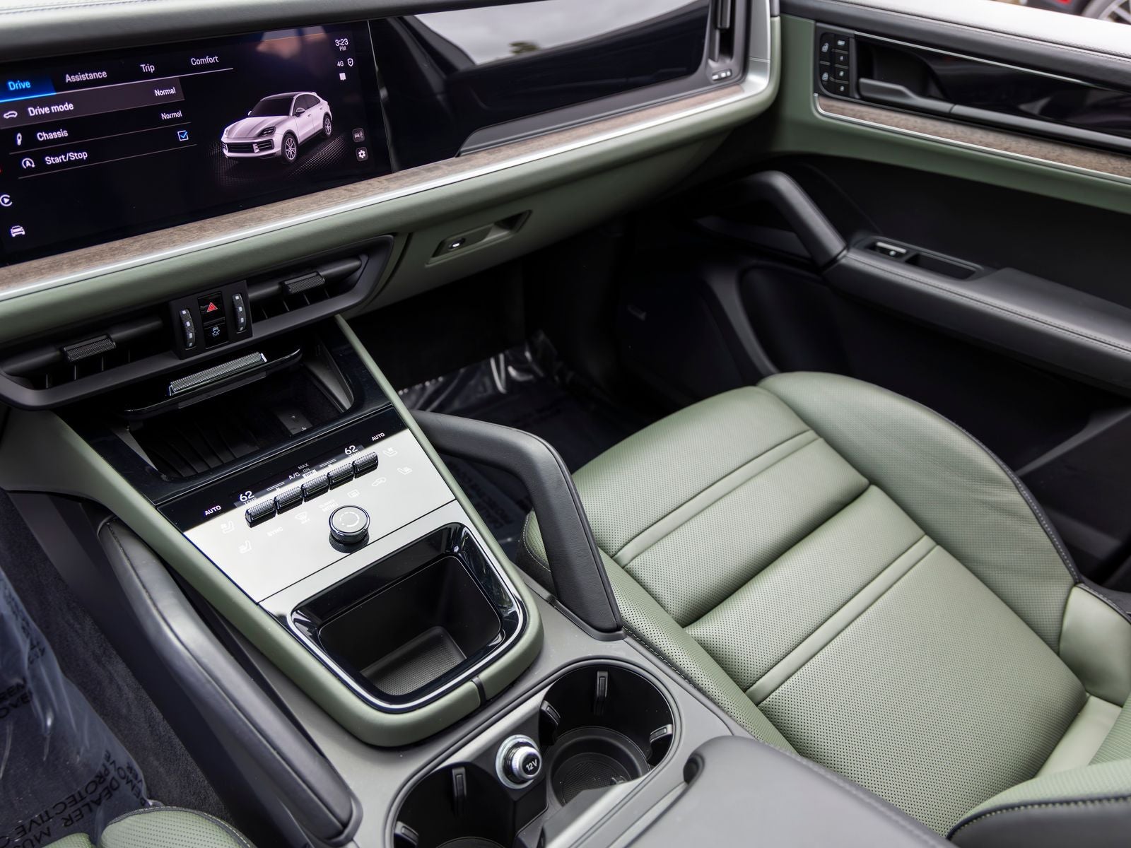 2024 Porsche Cayenne Coupe