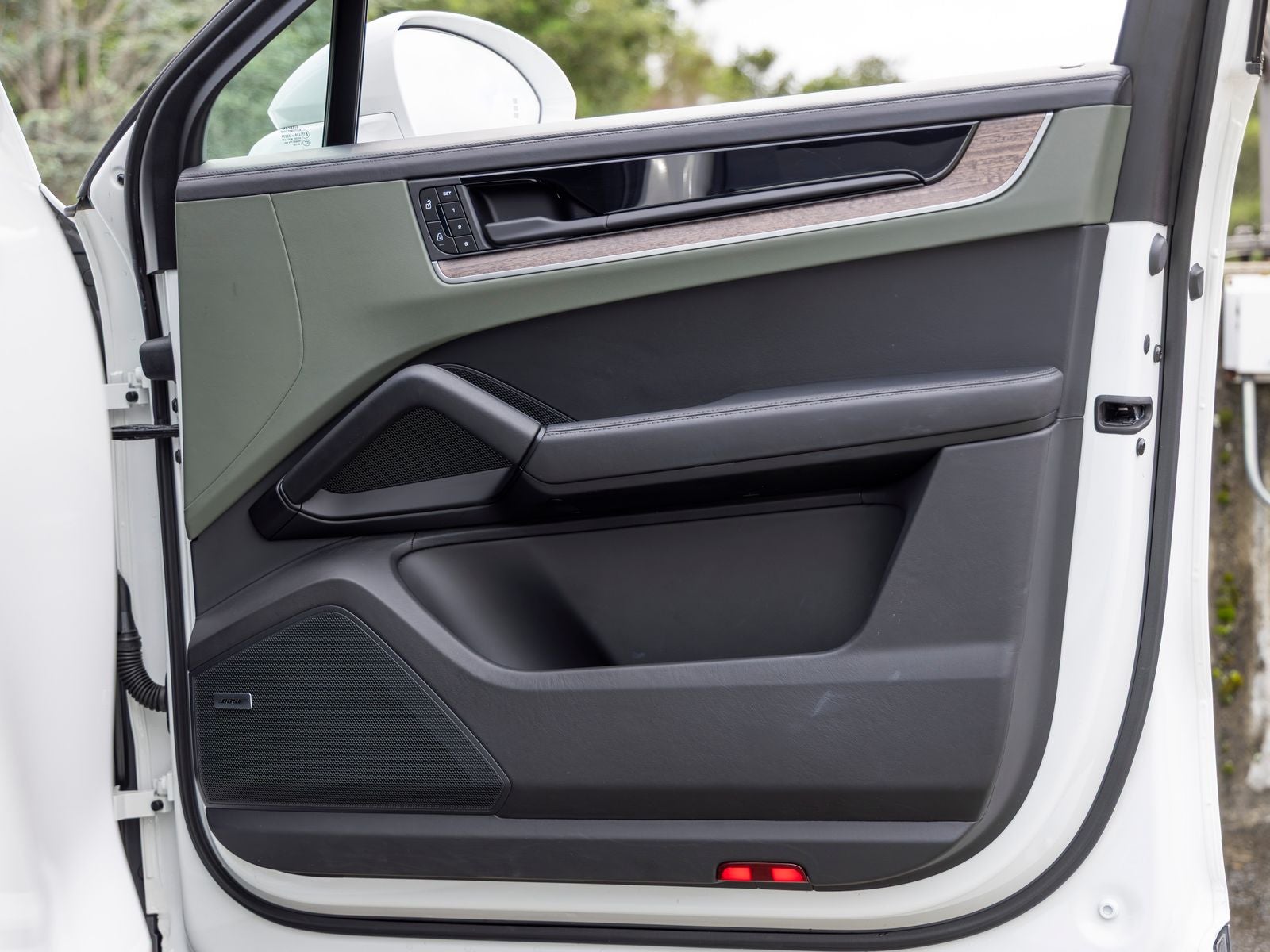 2024 Porsche Cayenne Coupe