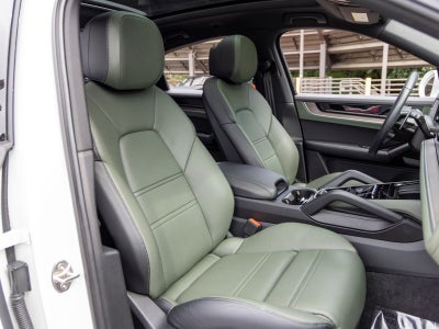 2024 Porsche Cayenne Coupe