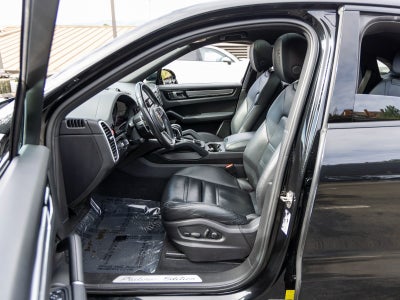 2023 Porsche Cayenne Cayenne Coupe Platinum Edition