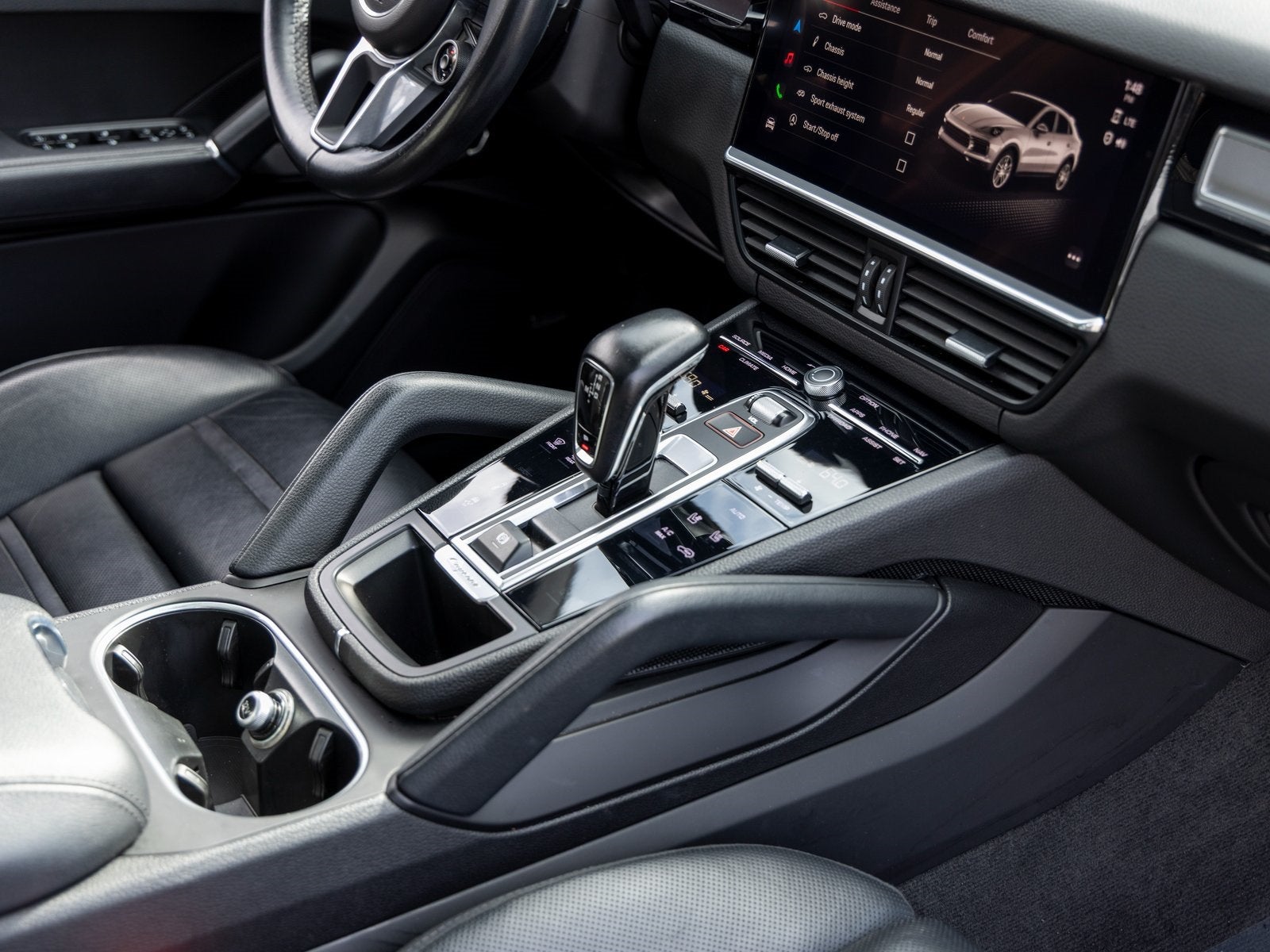 2023 Porsche Cayenne Cayenne Coupe Platinum Edition