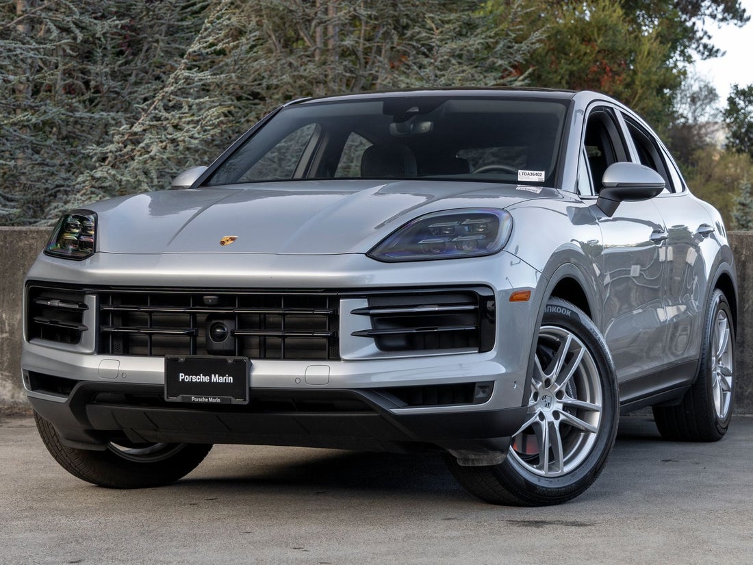 2026 Porsche Cayenne Coupe — photo 1 of 57