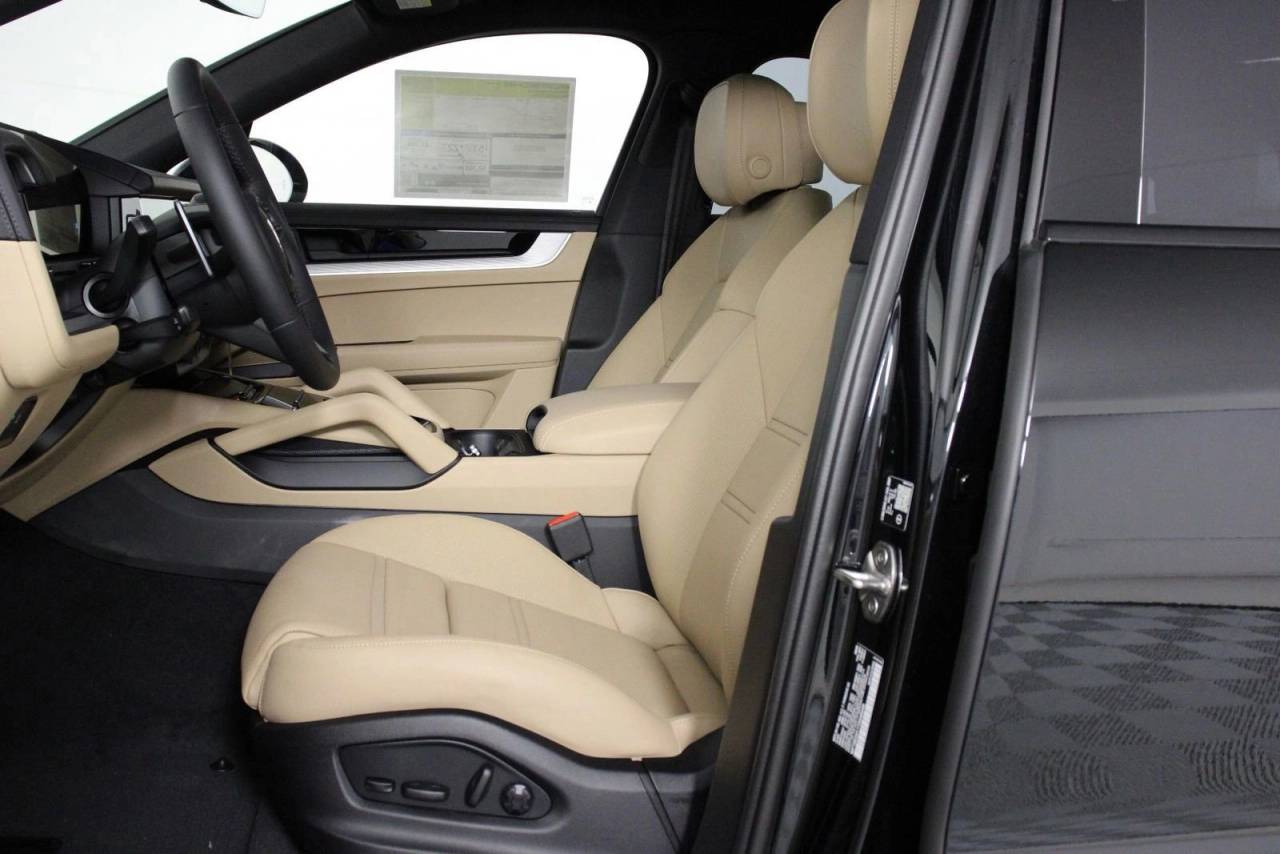 2026 Porsche Cayenne E-Hybrid Coupe