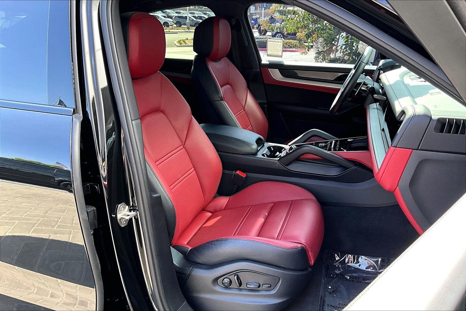 2025 Porsche Cayenne E-Hybrid Coupe Base