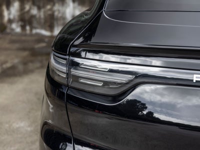 2023 Porsche Cayenne Turbo Coupe