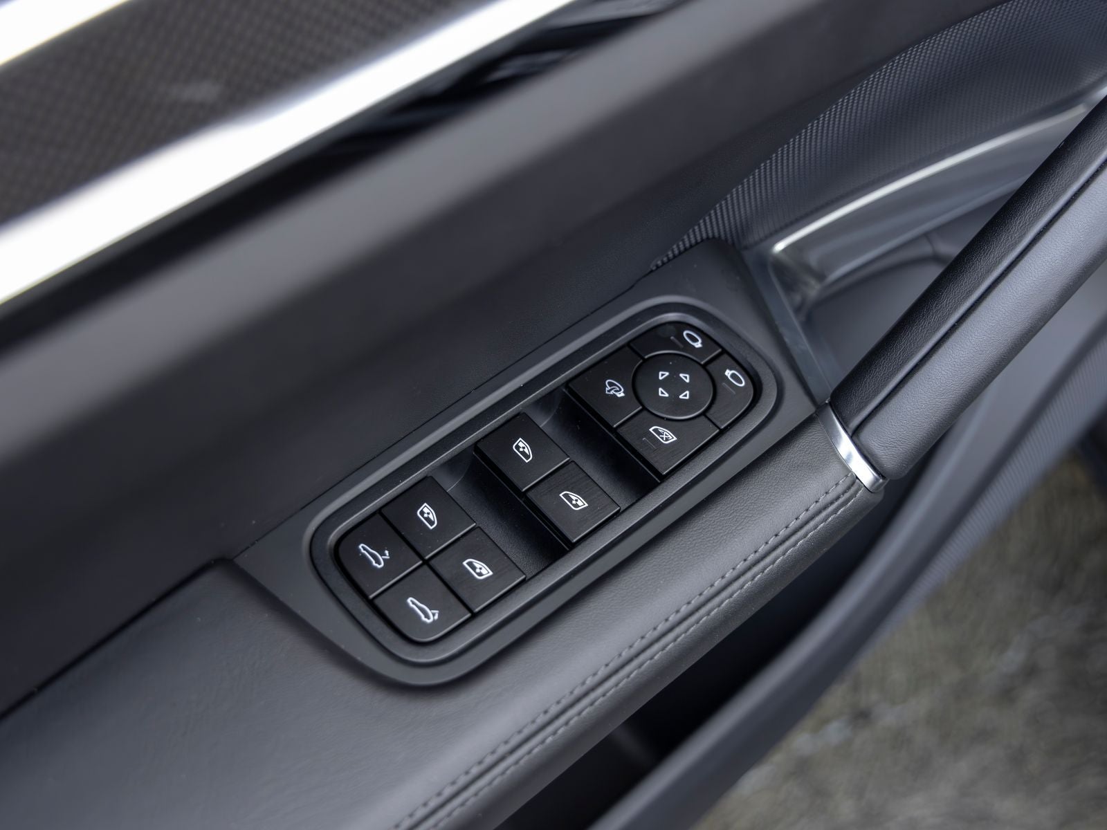 2023 Porsche Cayenne Turbo Coupe