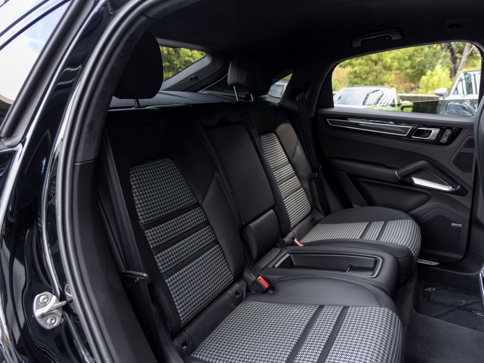 2023 Porsche Cayenne Turbo Coupe