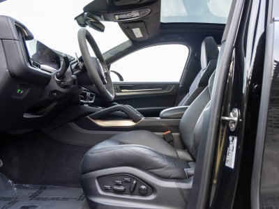 2025 Porsche Cayenne Cayenne GTS Coupe