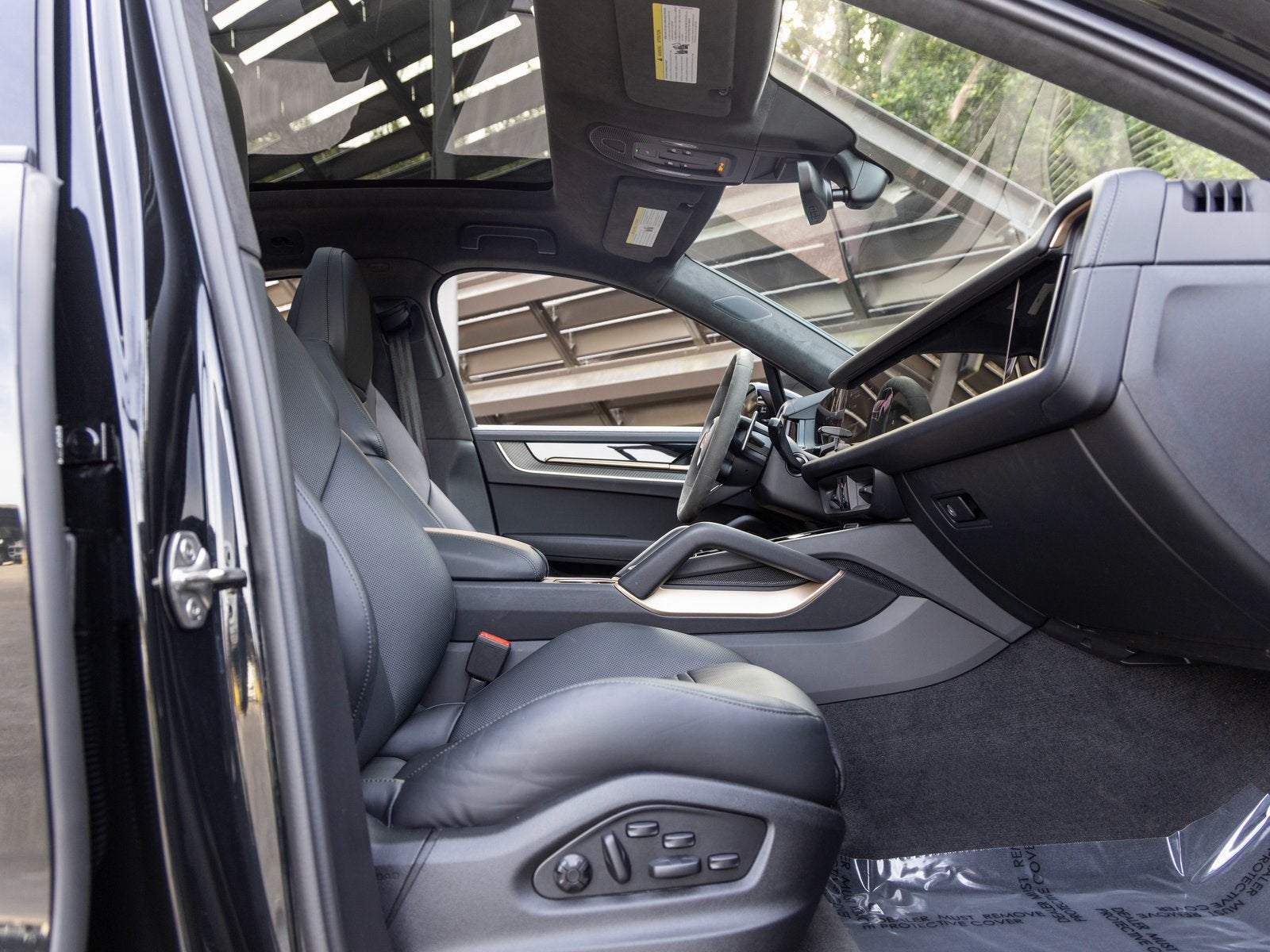 2025 Porsche Cayenne Cayenne GTS Coupe