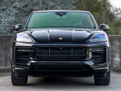 2025 Porsche Cayenne Cayenne GTS Coupe