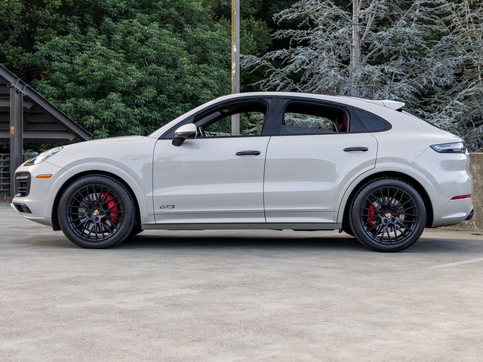 2023 Porsche Cayenne Cayenne GTS Coupe