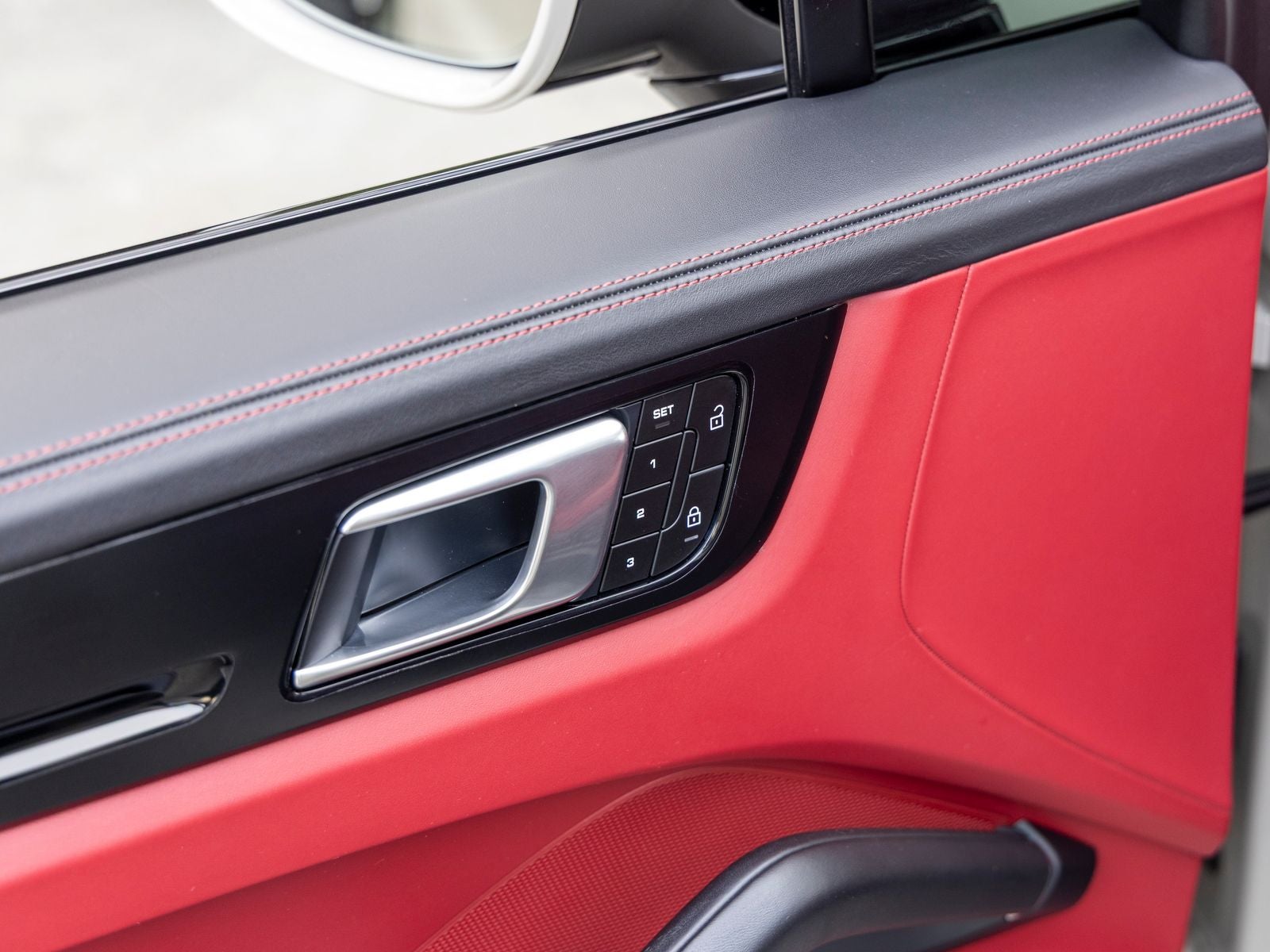 2023 Porsche Cayenne Cayenne GTS Coupe