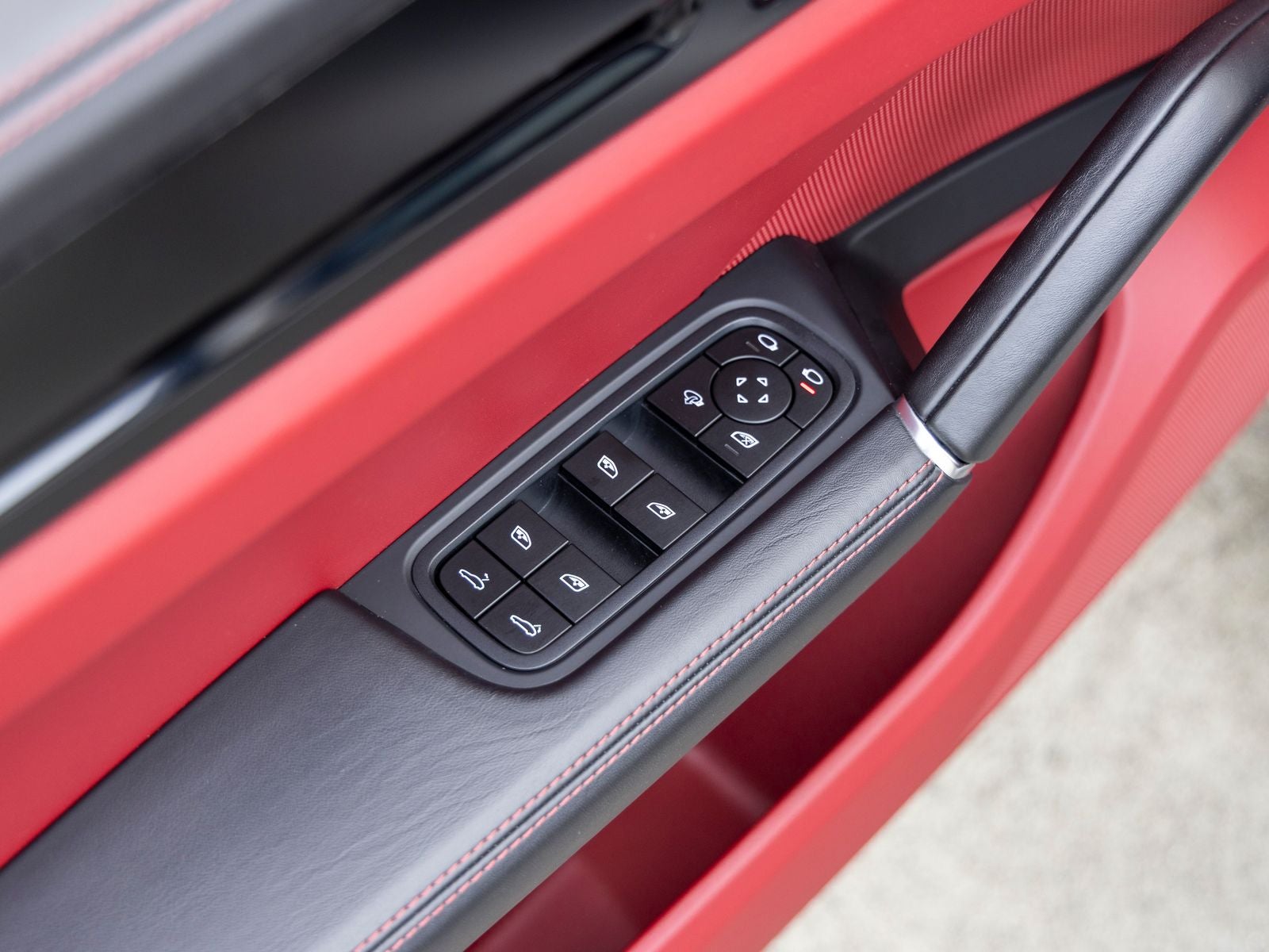 2023 Porsche Cayenne Cayenne GTS Coupe