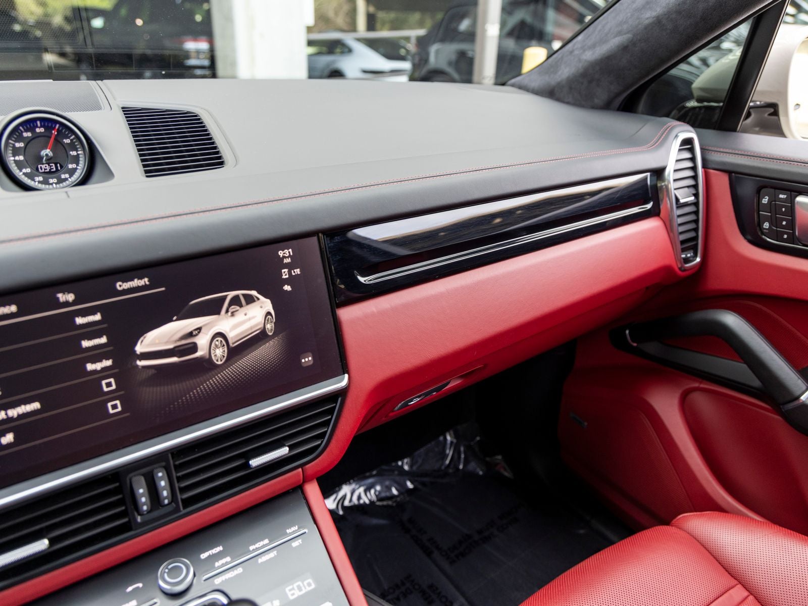 2023 Porsche Cayenne Cayenne GTS Coupe