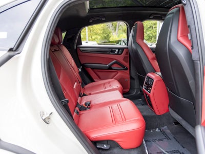 2023 Porsche Cayenne Cayenne GTS Coupe