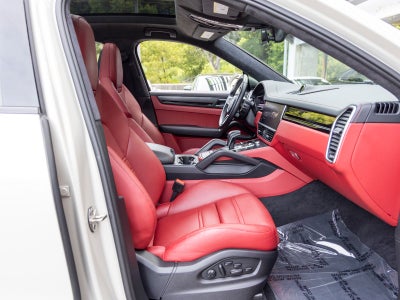 2023 Porsche Cayenne Cayenne GTS Coupe