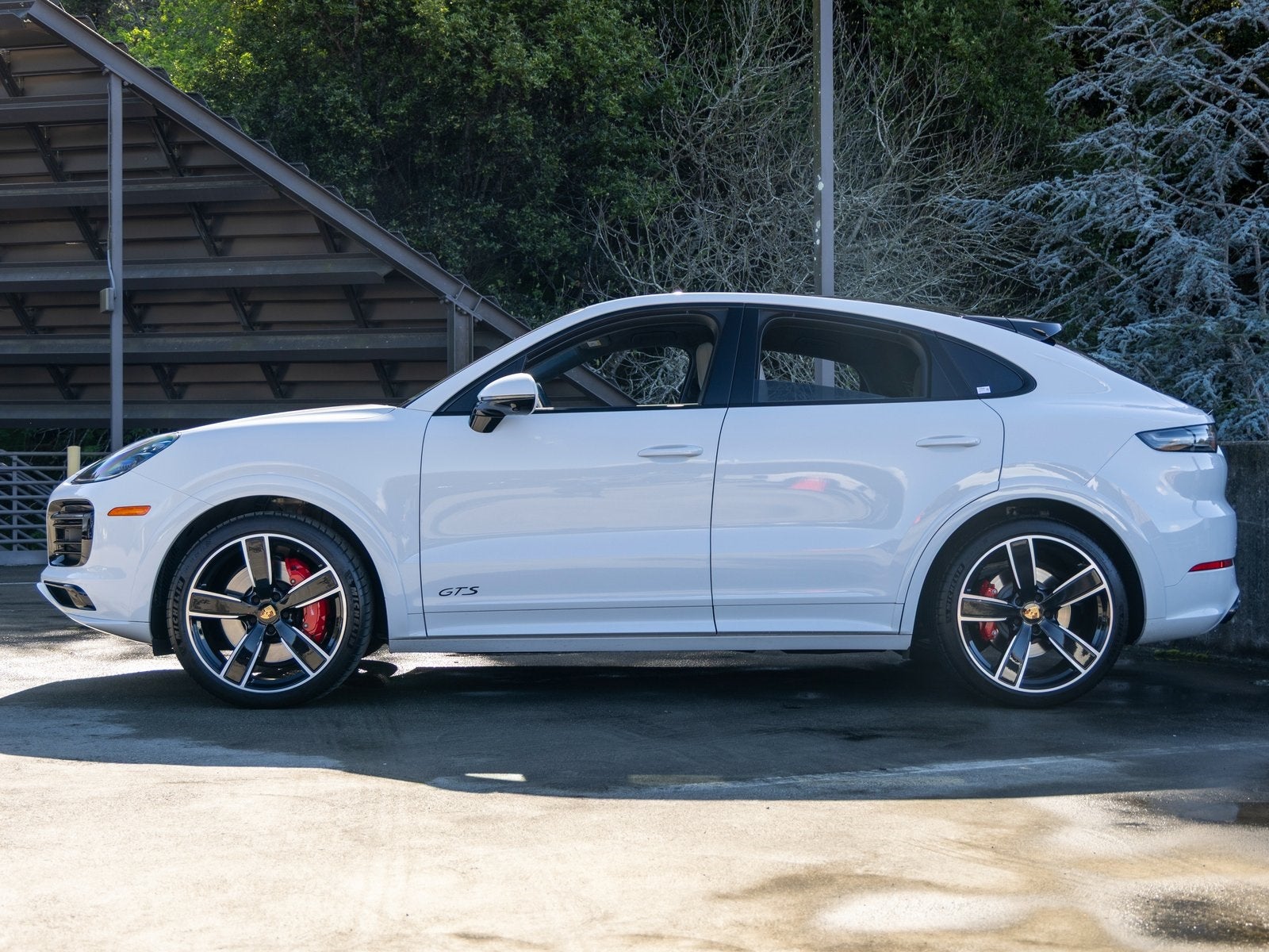 2023 Porsche Cayenne Cayenne GTS Coupe