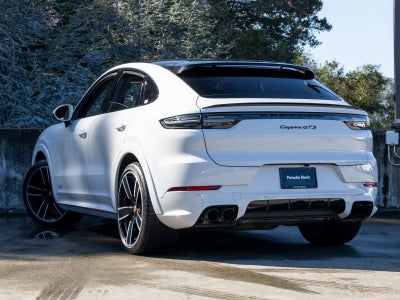 2023 Porsche Cayenne Cayenne GTS Coupe