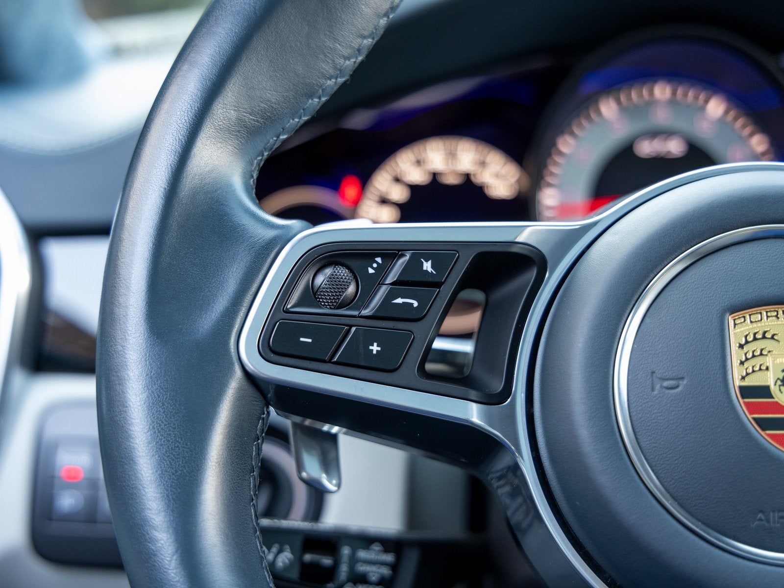 2023 Porsche Cayenne Cayenne GTS Coupe