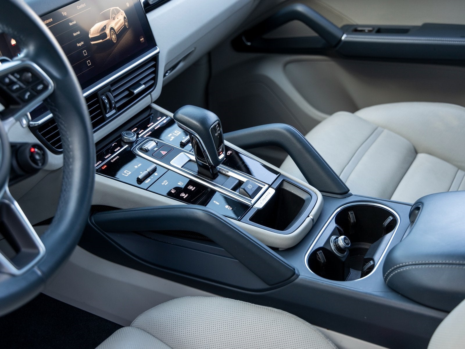 2023 Porsche Cayenne Cayenne GTS Coupe