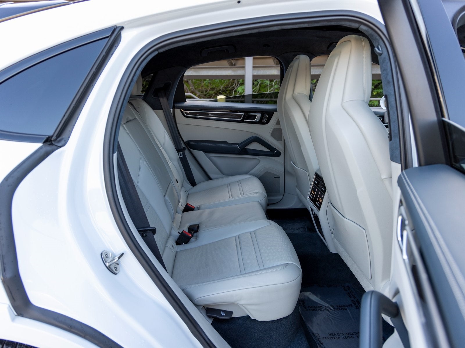 2023 Porsche Cayenne Cayenne GTS Coupe