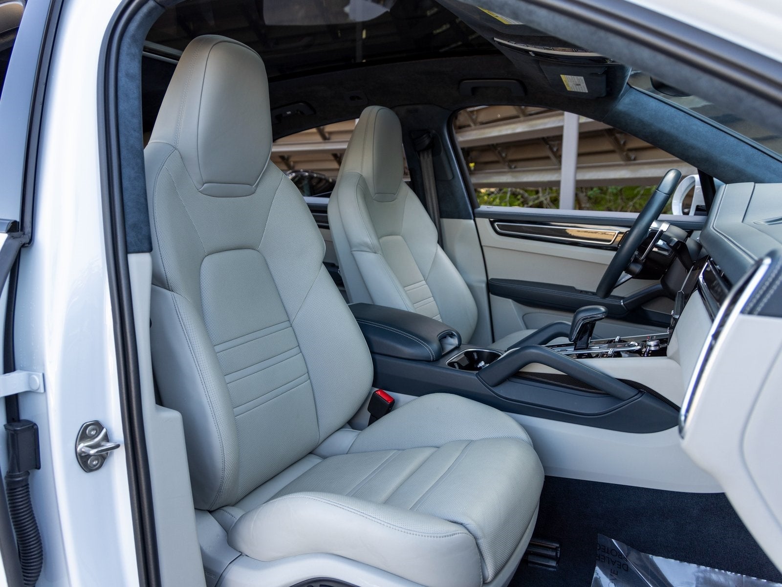 2023 Porsche Cayenne Cayenne GTS Coupe