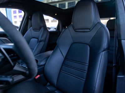 2026 Porsche Cayenne Cayenne GTS Coupe