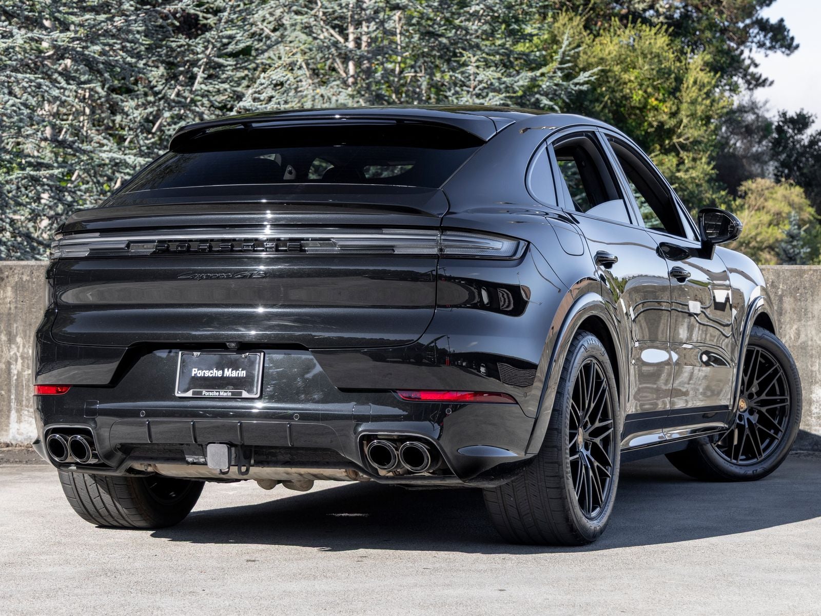 2025 Porsche Cayenne GTS Coupe