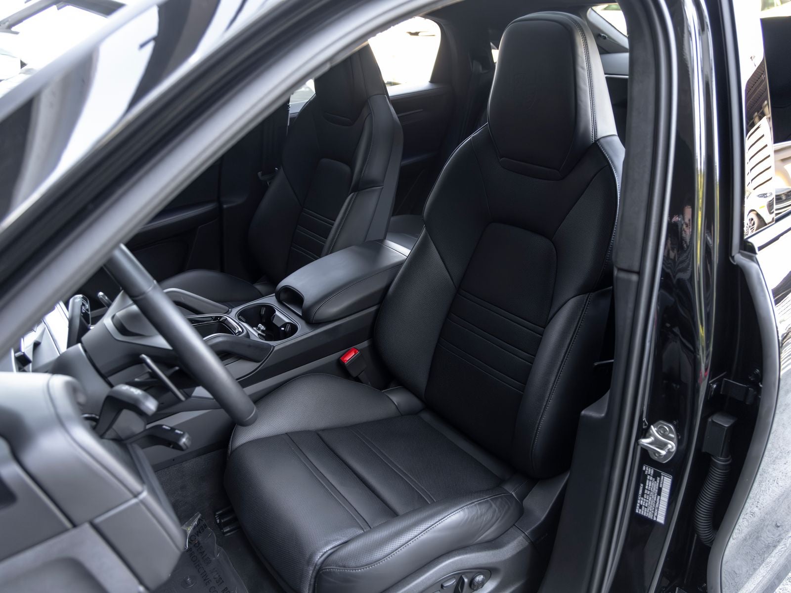 2025 Porsche Cayenne GTS Coupe