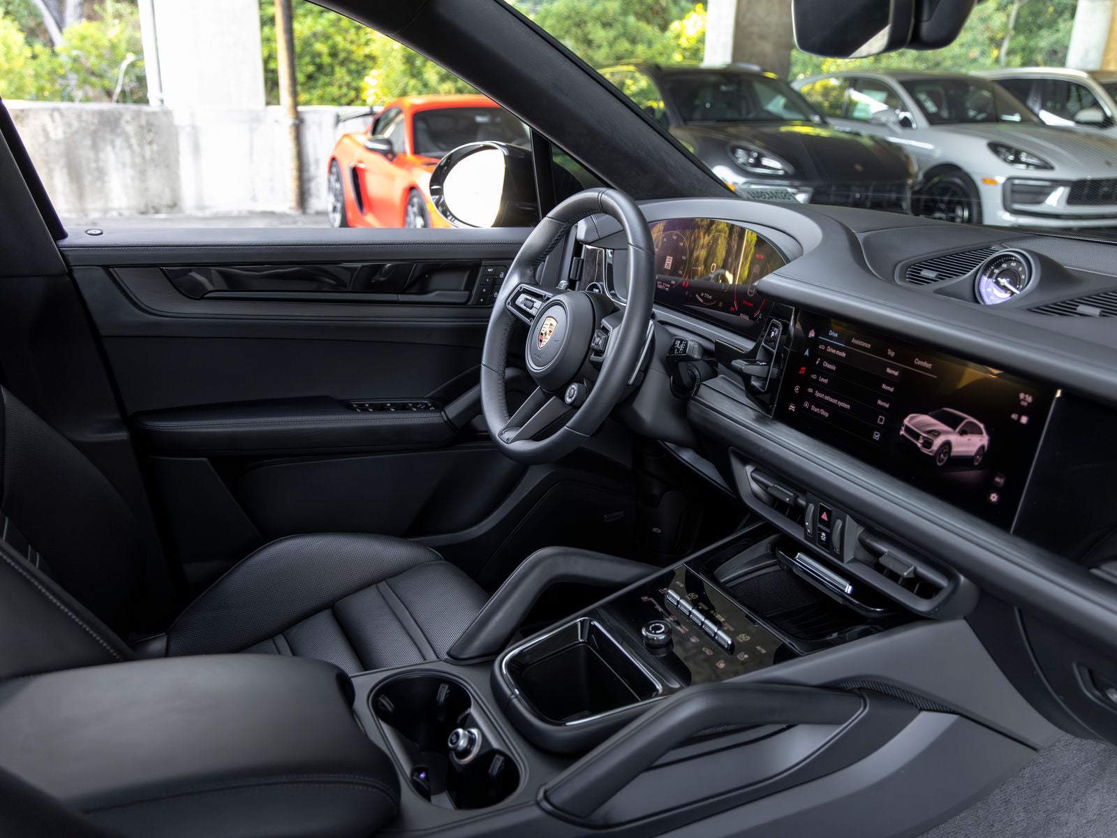 2025 Porsche Cayenne GTS Coupe