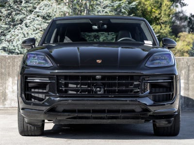2025 Porsche Cayenne GTS Coupe