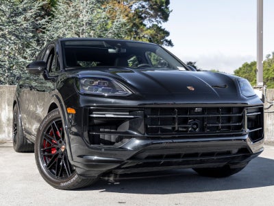 2025 Porsche Cayenne GTS Coupe