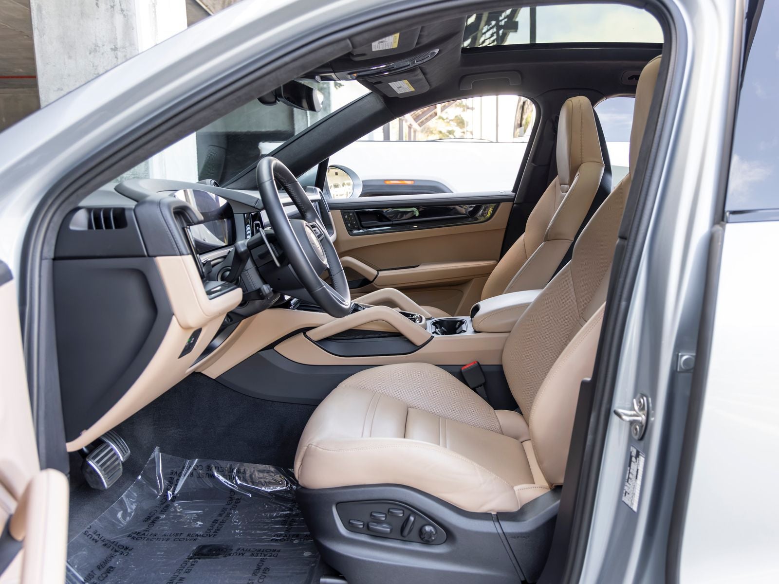 2025 Porsche Cayenne Cayenne GTS Coupe