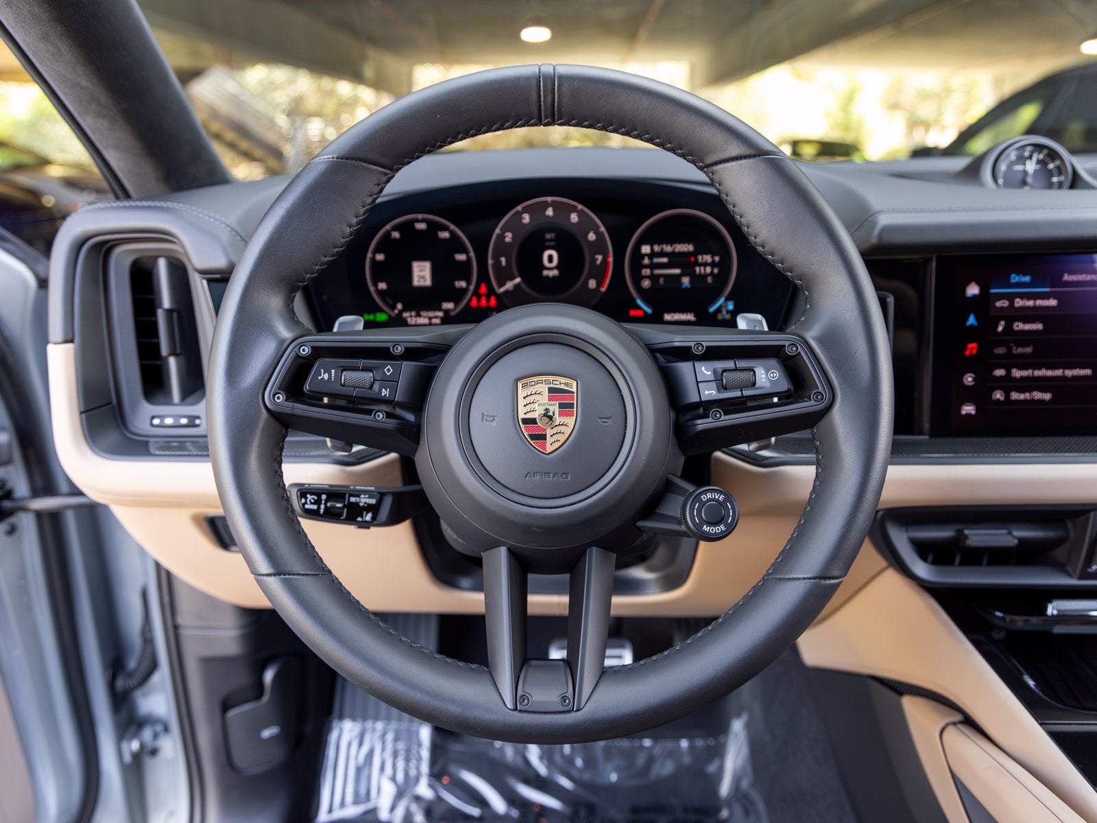 2025 Porsche Cayenne Cayenne GTS Coupe