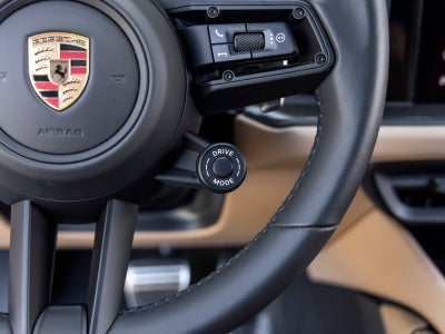 2025 Porsche Cayenne Cayenne GTS Coupe