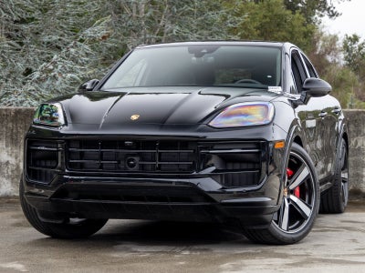2025 Porsche Cayenne Cayenne GTS Coupe