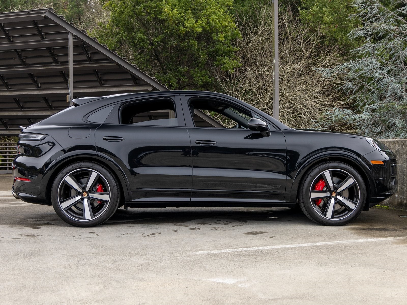 2025 Porsche Cayenne Cayenne GTS Coupe