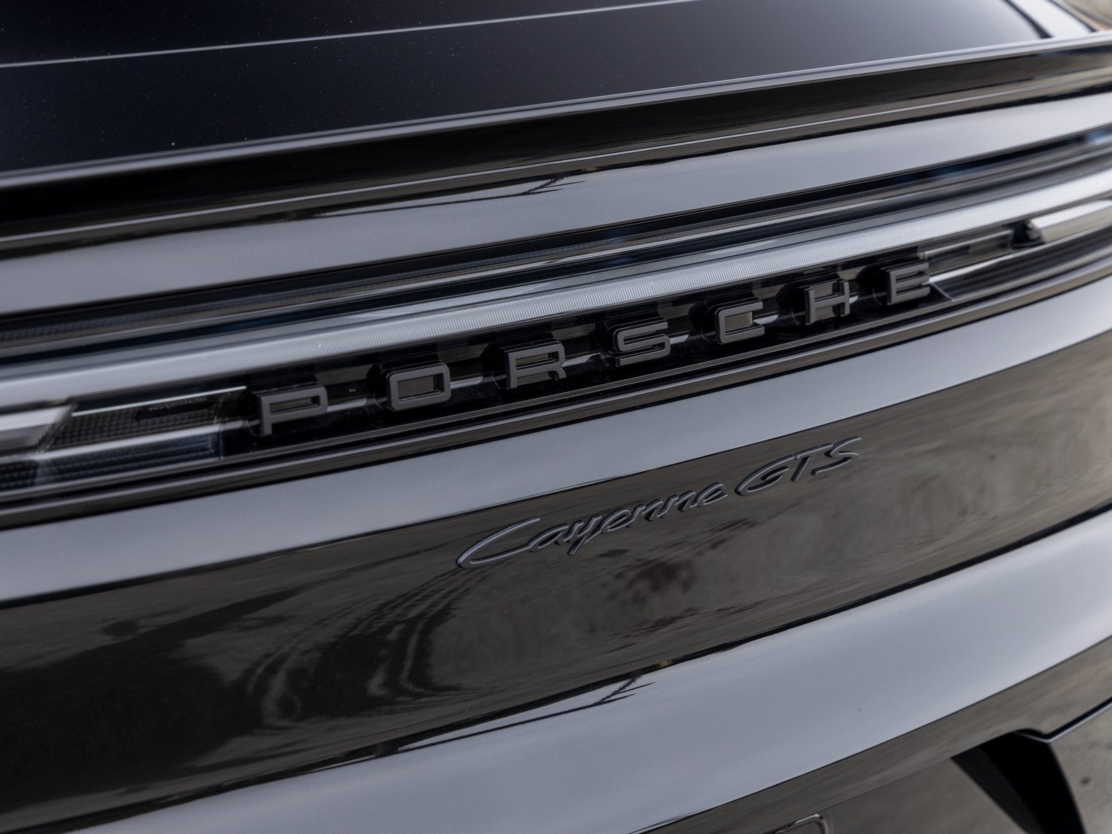 2025 Porsche Cayenne Cayenne GTS Coupe