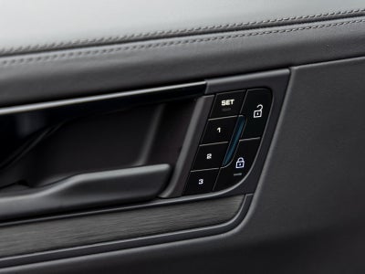 2025 Porsche Cayenne Cayenne GTS Coupe