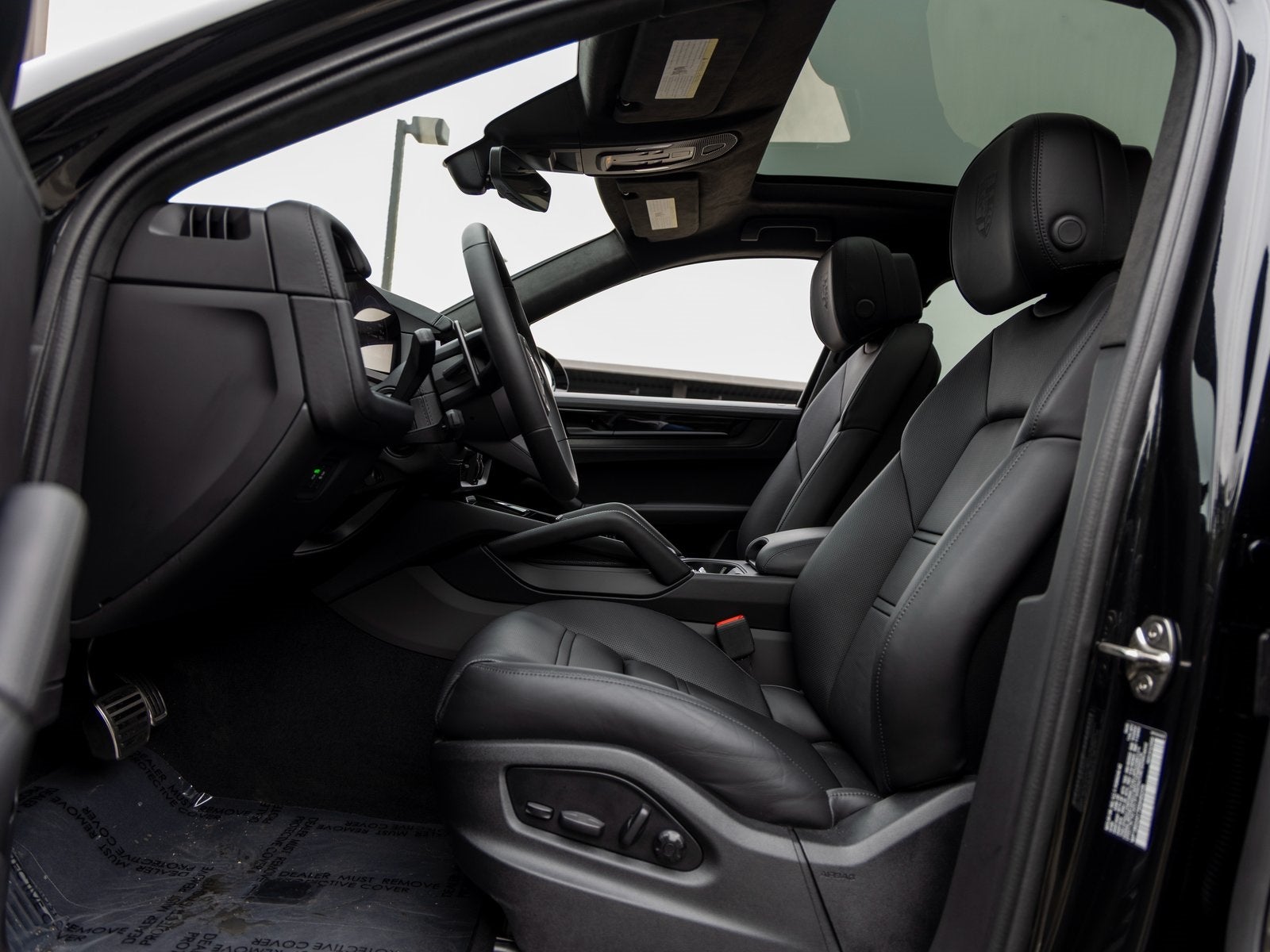 2025 Porsche Cayenne Cayenne GTS Coupe