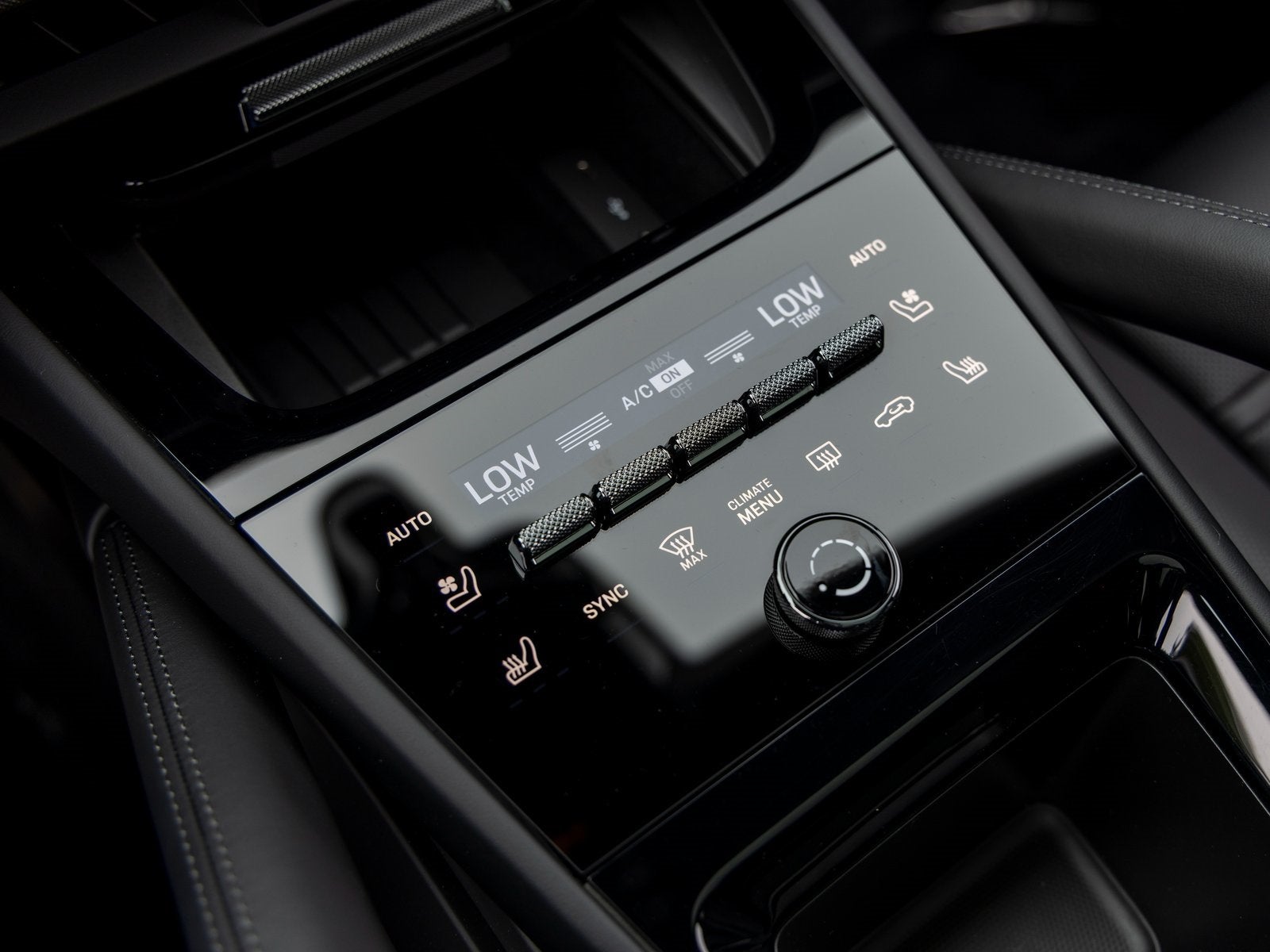 2025 Porsche Cayenne Cayenne GTS Coupe