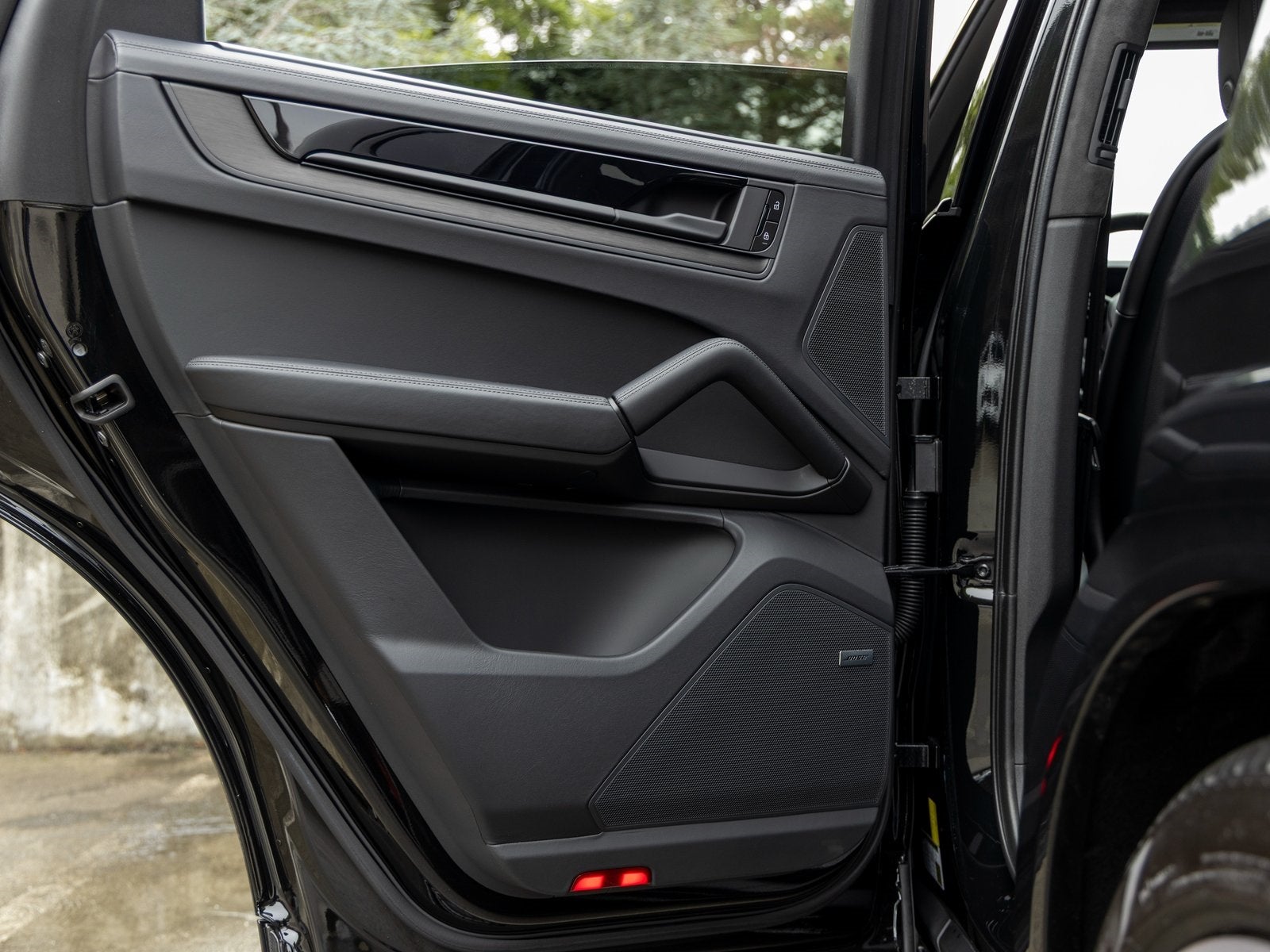 2025 Porsche Cayenne Cayenne GTS Coupe