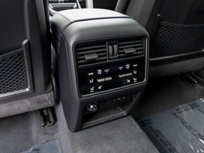 2025 Porsche Cayenne Cayenne GTS Coupe