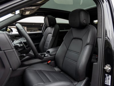 2025 Porsche Cayenne Cayenne GTS Coupe