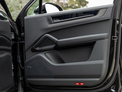 2025 Porsche Cayenne Cayenne GTS Coupe